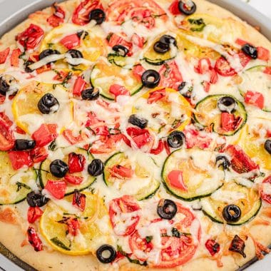 whole garden vegetable pizza baked