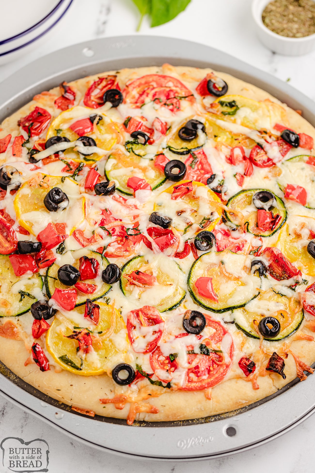 whole garden vegetable pizza baked