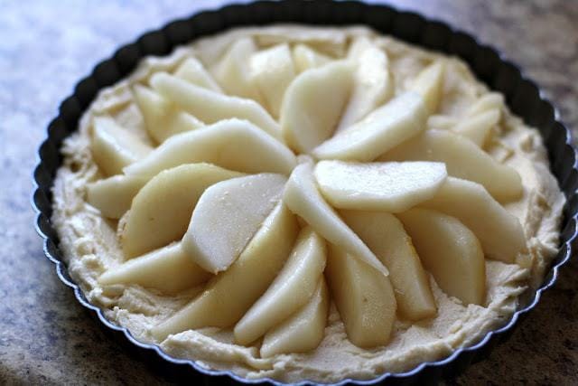 Easy Pear Tart: Butter with a Side of Bread