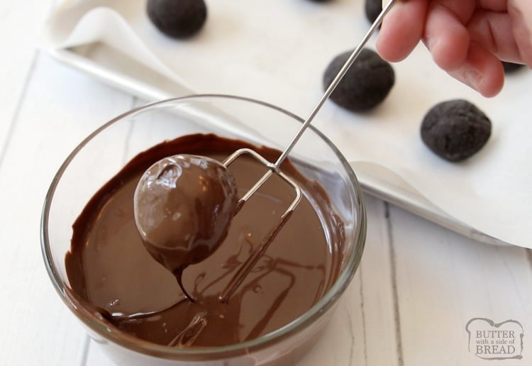 how to dip Oreo Balls in chocolate