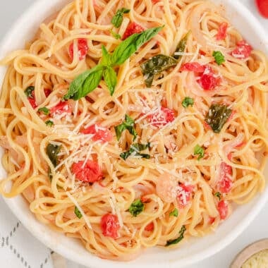 Martha's One Pot Pasta with tomatoes and basil