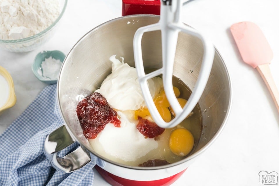 How to make a Glazed Strawberry Bundt Cake Recipe 