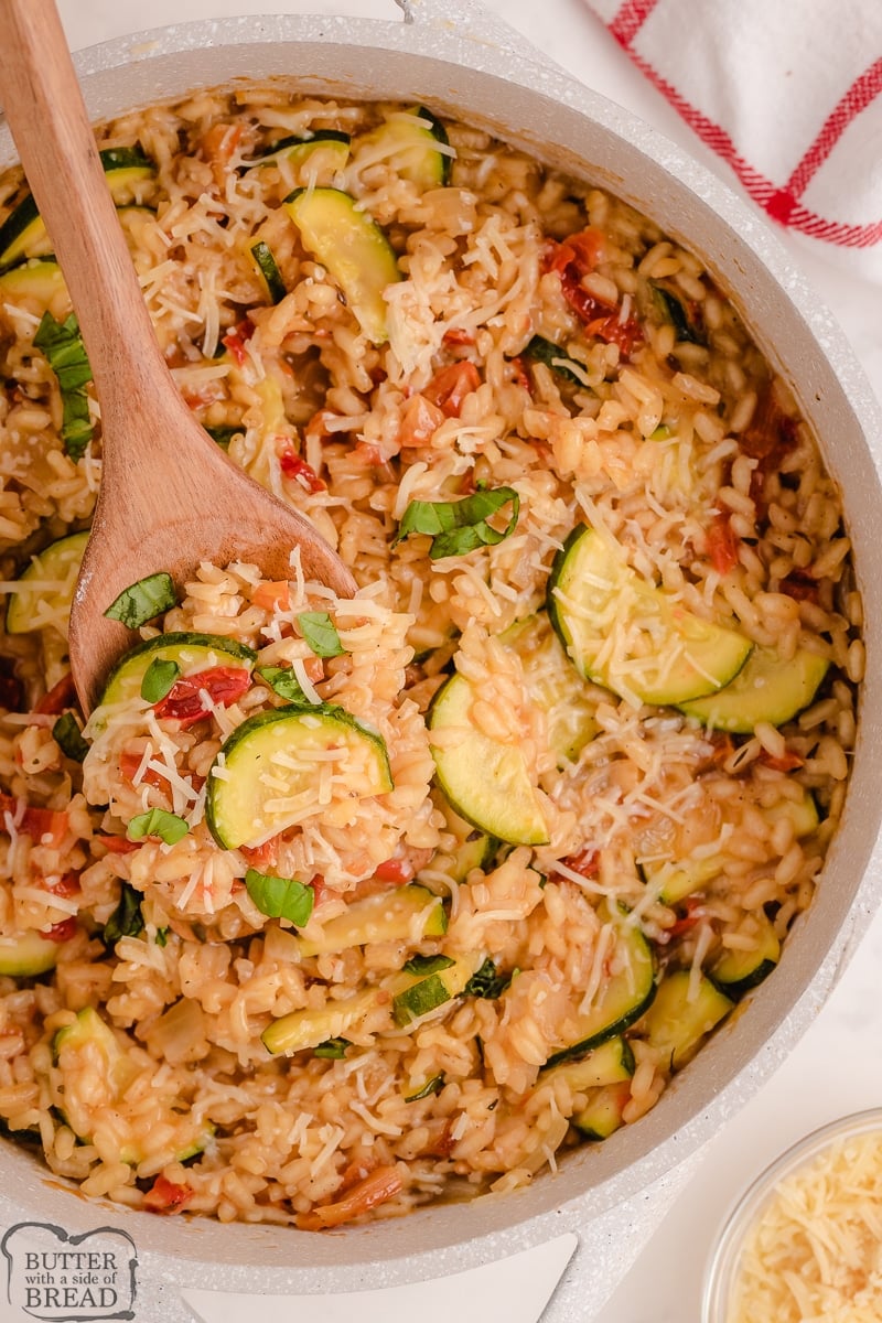 zucchini risotto recipe in a pot