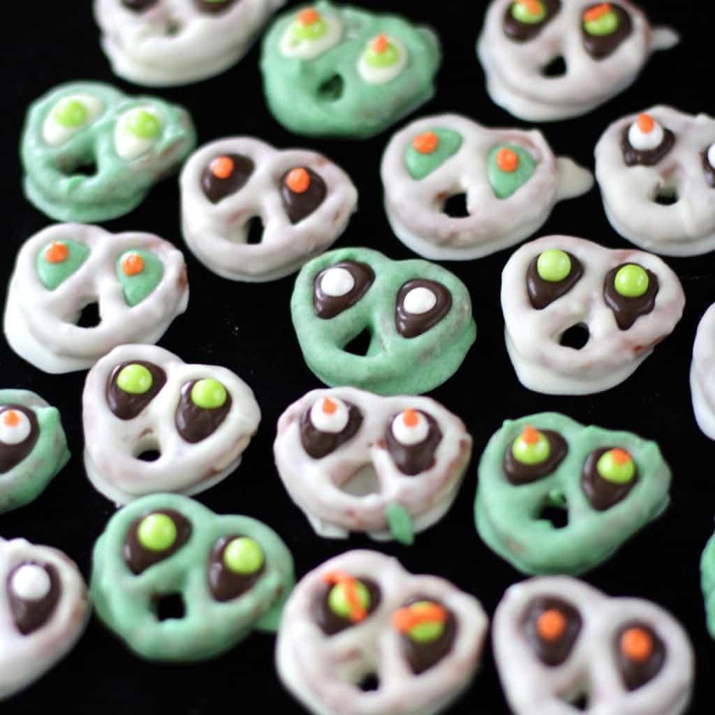 Alien Pretzels made from candy coated mini pretzels with a paranormal twist! Perfect for Halloween or anytime you need a spooky, creepy treat!