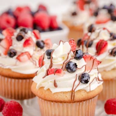 homemade berries and cream cupcakes