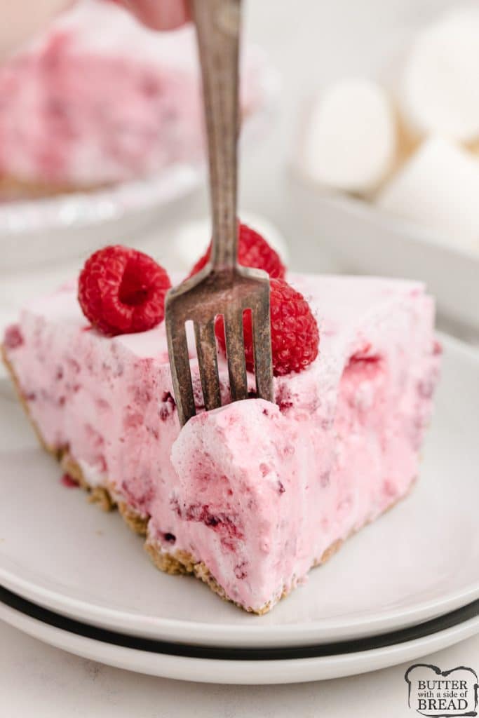 NO BAKE RASPBERRY MARSHMALLOW PIE - Butter with a Side of Bread