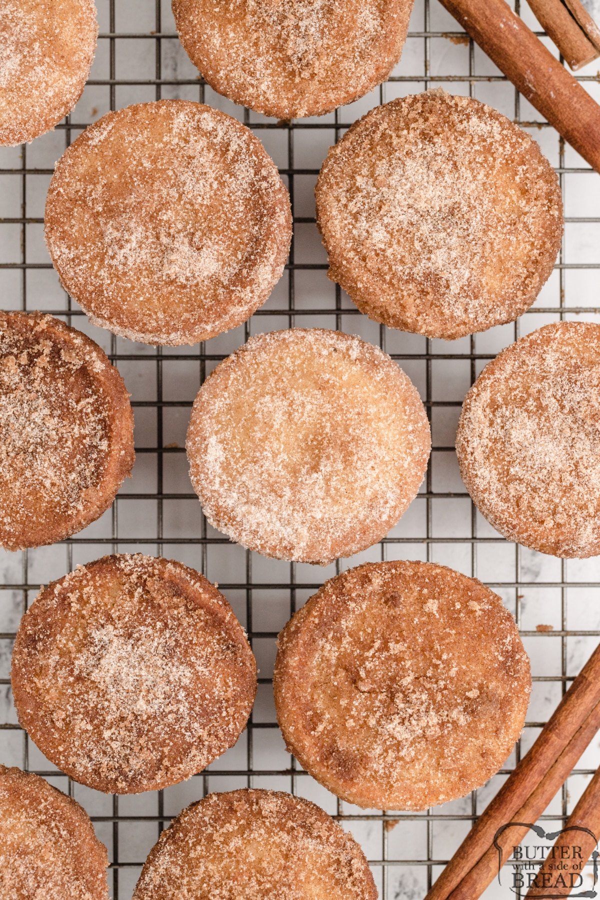 Doughnut muffins coated in cinnamon and sugar