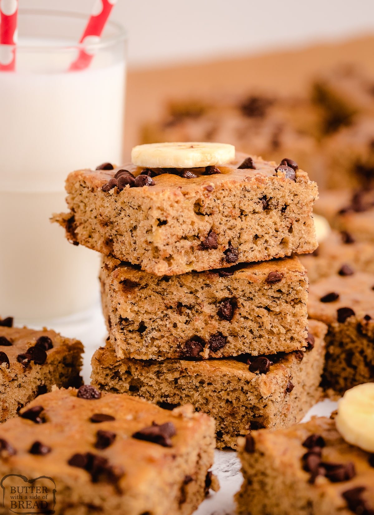 peanut butter banana bars with chocolate chips
