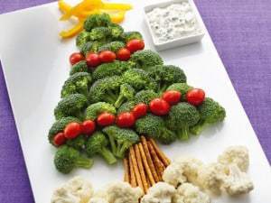 20 FESTIVE HOLIDAY VEGETABLE TRAYS & PLATTERS: Butter With A Side of Bread