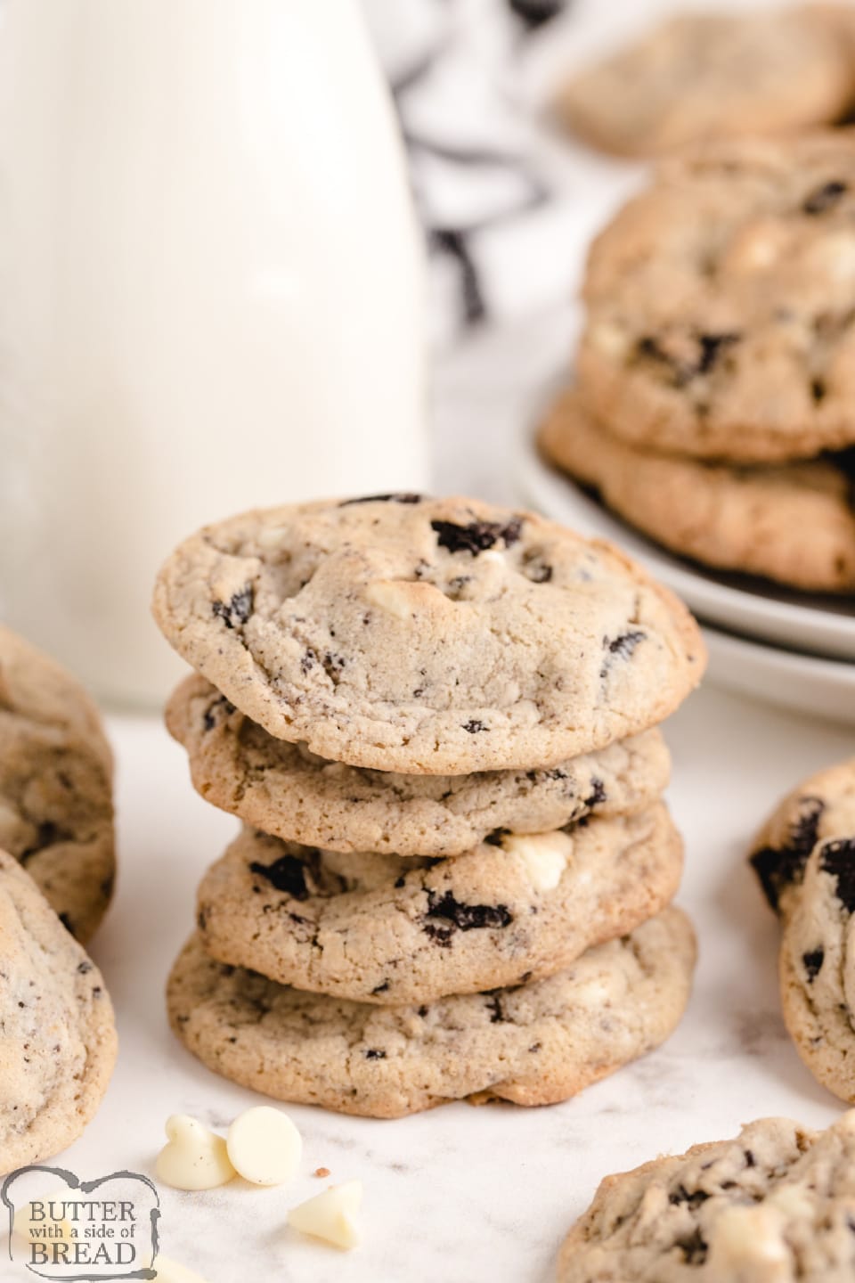 Cookies & Cream Cookies are made with Oreo pudding mix, white chocolate chips and chunks of Oreo cookies. This delicious cookie recipe yields perfectly soft and chewy cookies every time!