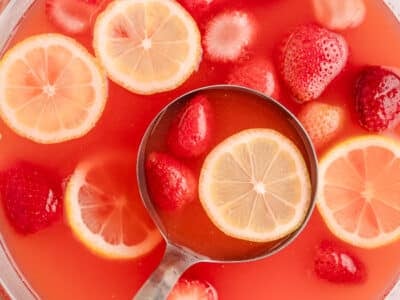 easy 3 ingredient strawberry lemonade