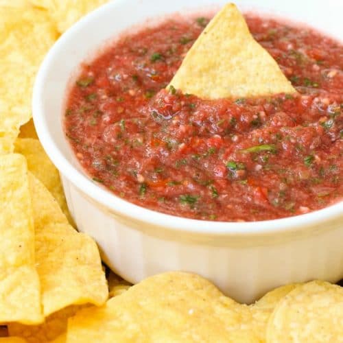 How to Make Salsa {Easy Blender Recipe} - FeelGoodFoodie