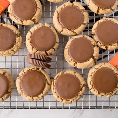 Reese's peanut butter cup cookies on the cooling rack