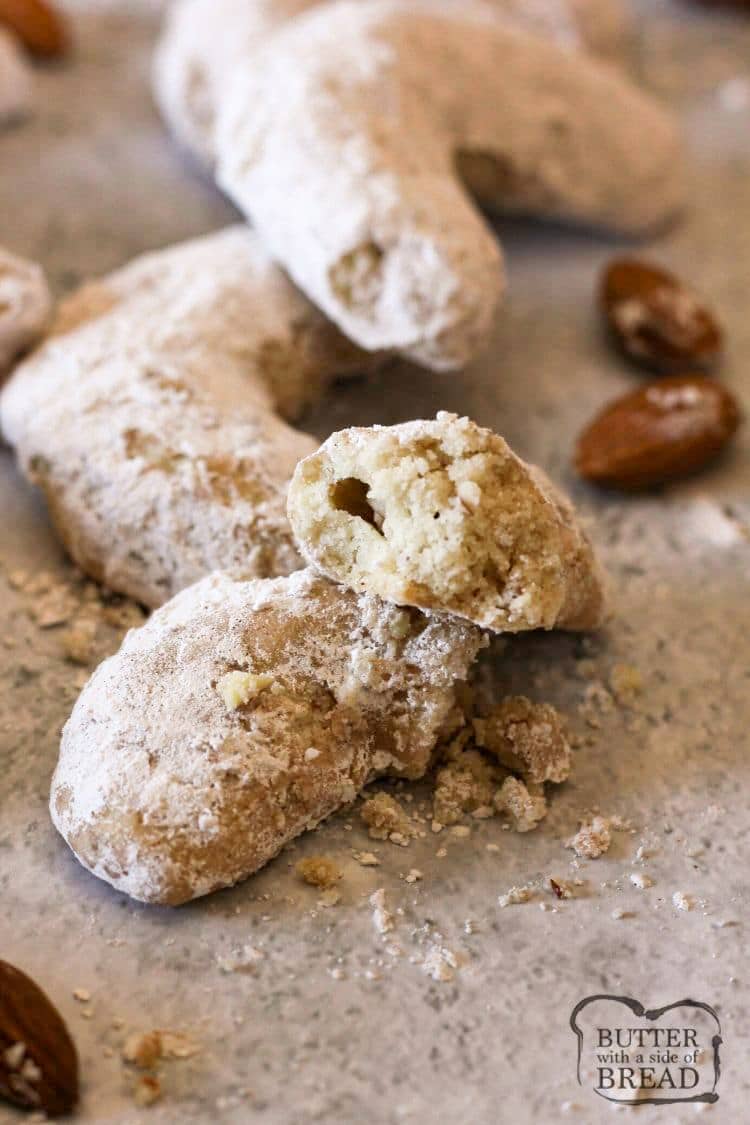 Almond Crescent Cookies Recipe