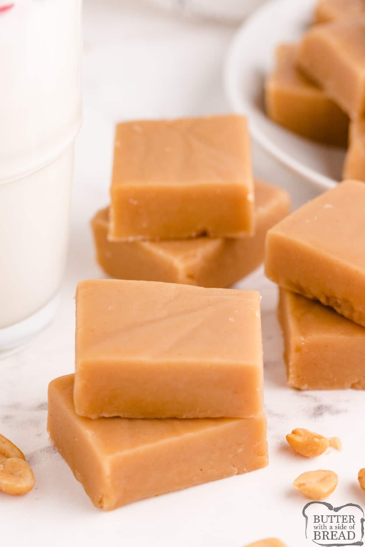 Easy fudge recipe made with peanut butter