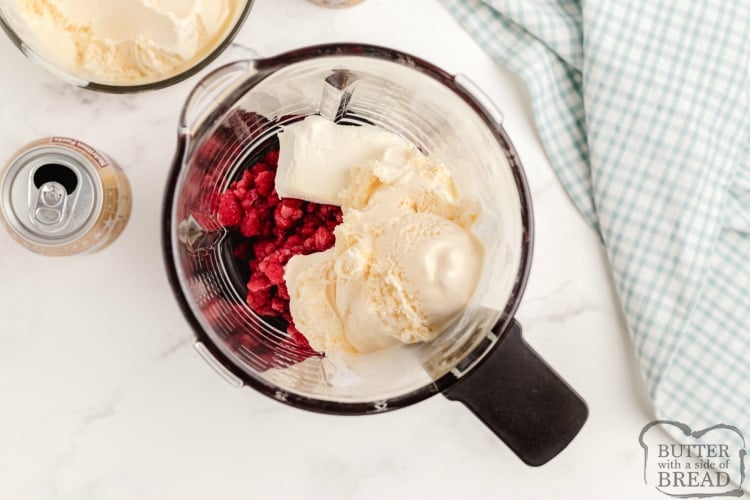 How to make Raspberry Cheesecake shakes