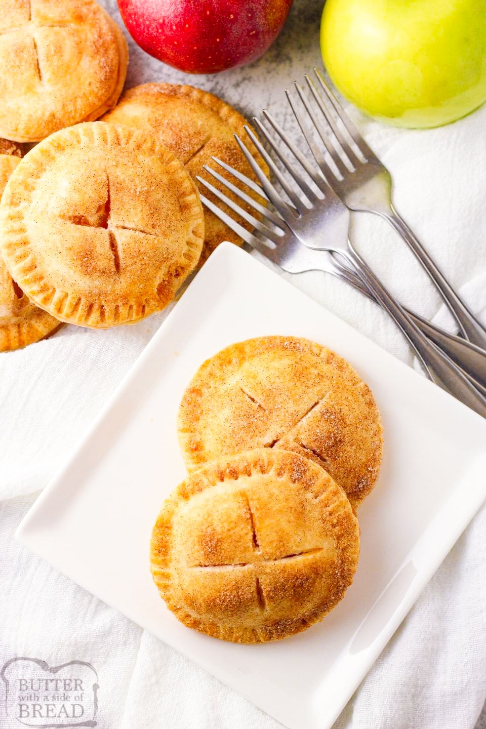 Easy Mini Apple Pies recipe