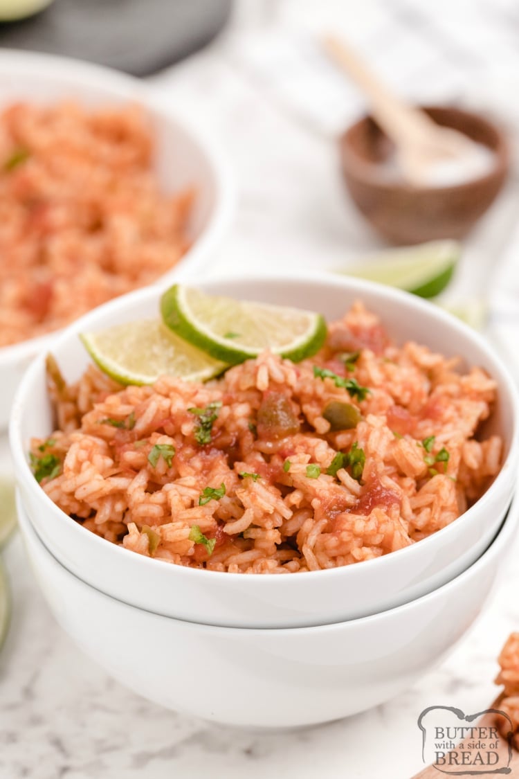 Easy Spanish Rice made on the stove with only a few simple ingredients. Tastes just like Spanish rice from your favorite Mexican restaurant! Using salsa in the recipe makes this recipe one of the easiest Mexican rice recipes ever! 