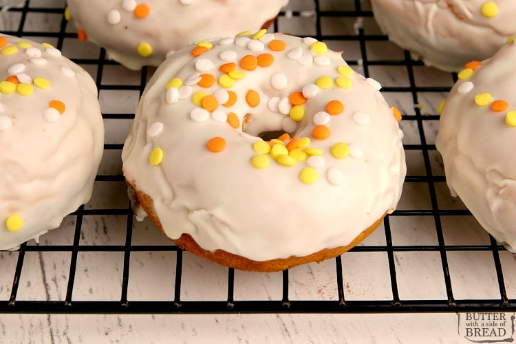 Easy pumpkin cake donuts
