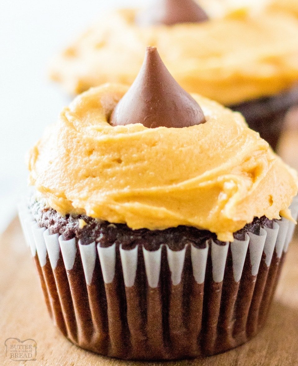 Easy cream cheese peanut butter frosting recipe