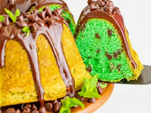 https://butterwithasideofbread.com/wp-content/uploads/2020/12/Mint-Chip-Bundt-Cake.6-500x375.jpg