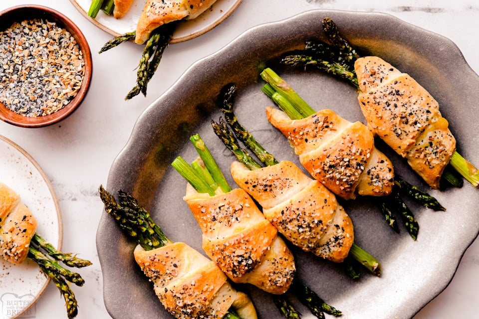 How to make Cheesy Asparagus Crescent Rolls