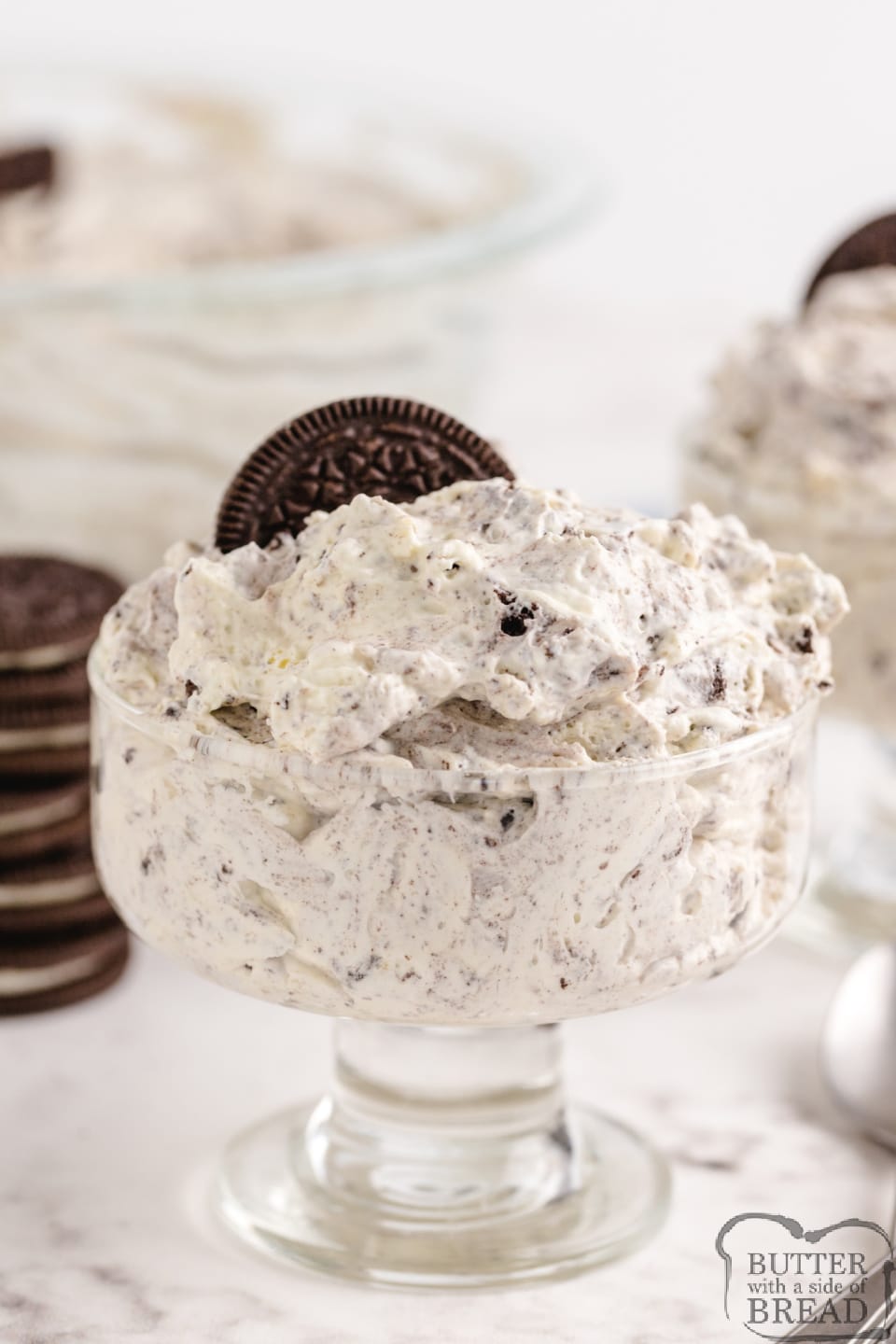 Cookies and Cream Salad made with Oreos and pudding for a delicious dessert or side dish that everyone loves! Only 4 ingredients and about 5 minutes to make. 