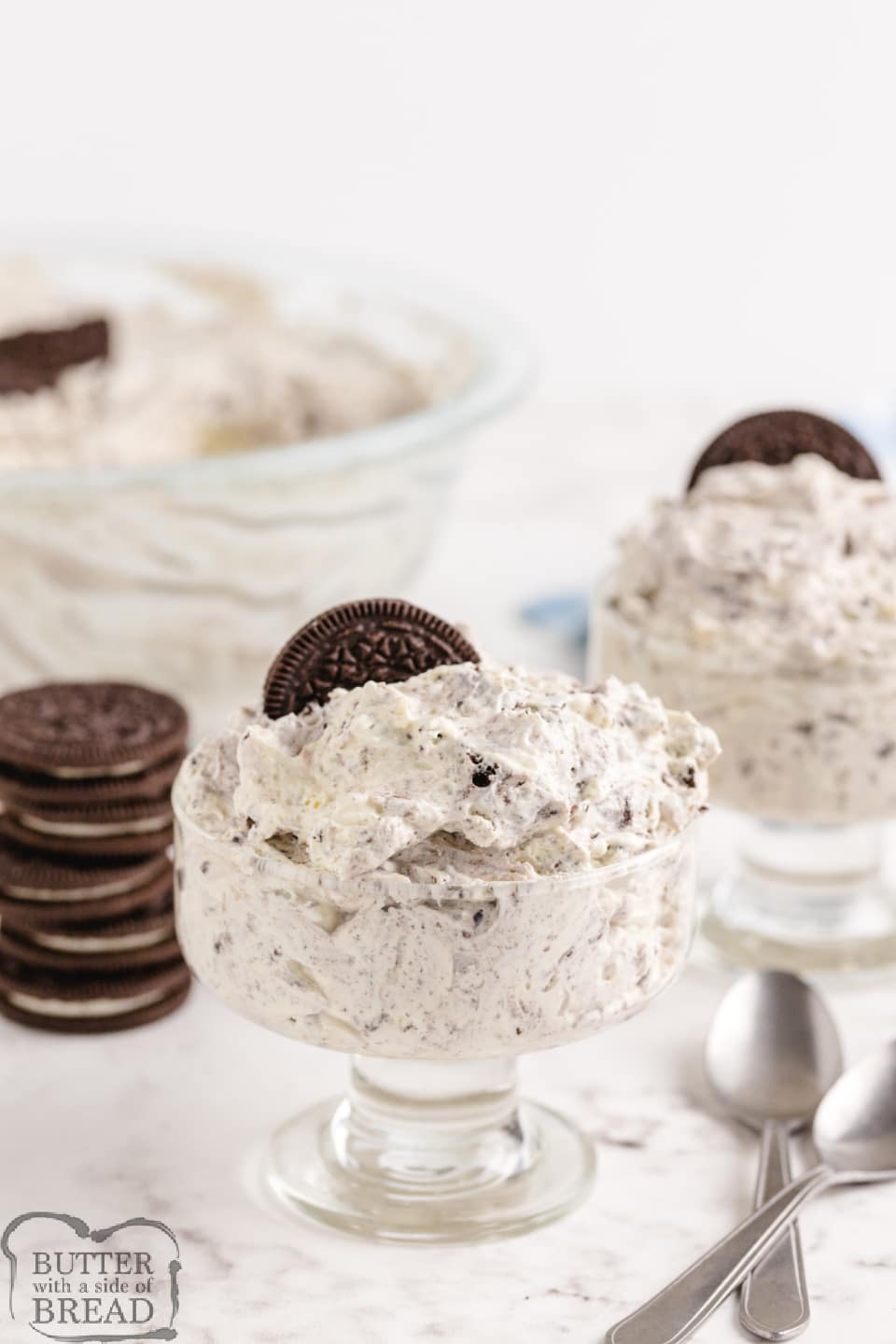 Cookies and Cream Salad made with Oreos and pudding for a delicious dessert or side dish that everyone loves! Only 4 ingredients and about 5 minutes to make. 