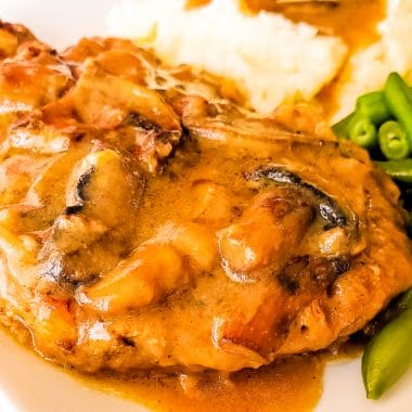 How to Make Dutch Oven Cube Steak and Mushroom Gravy dinner recipe