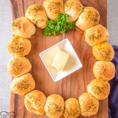 Easy Cheesy Biscuit Wreath