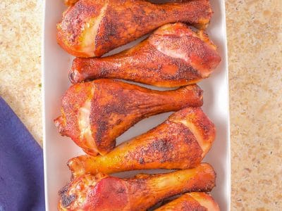 tray of smoked chicken drumsticks