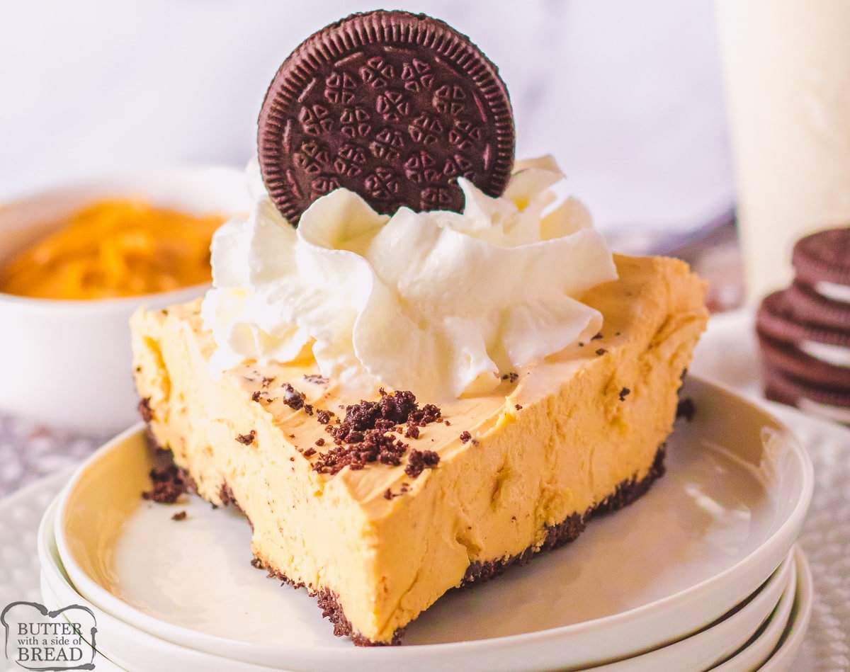 Oreo Peanut Butter pie on a plate