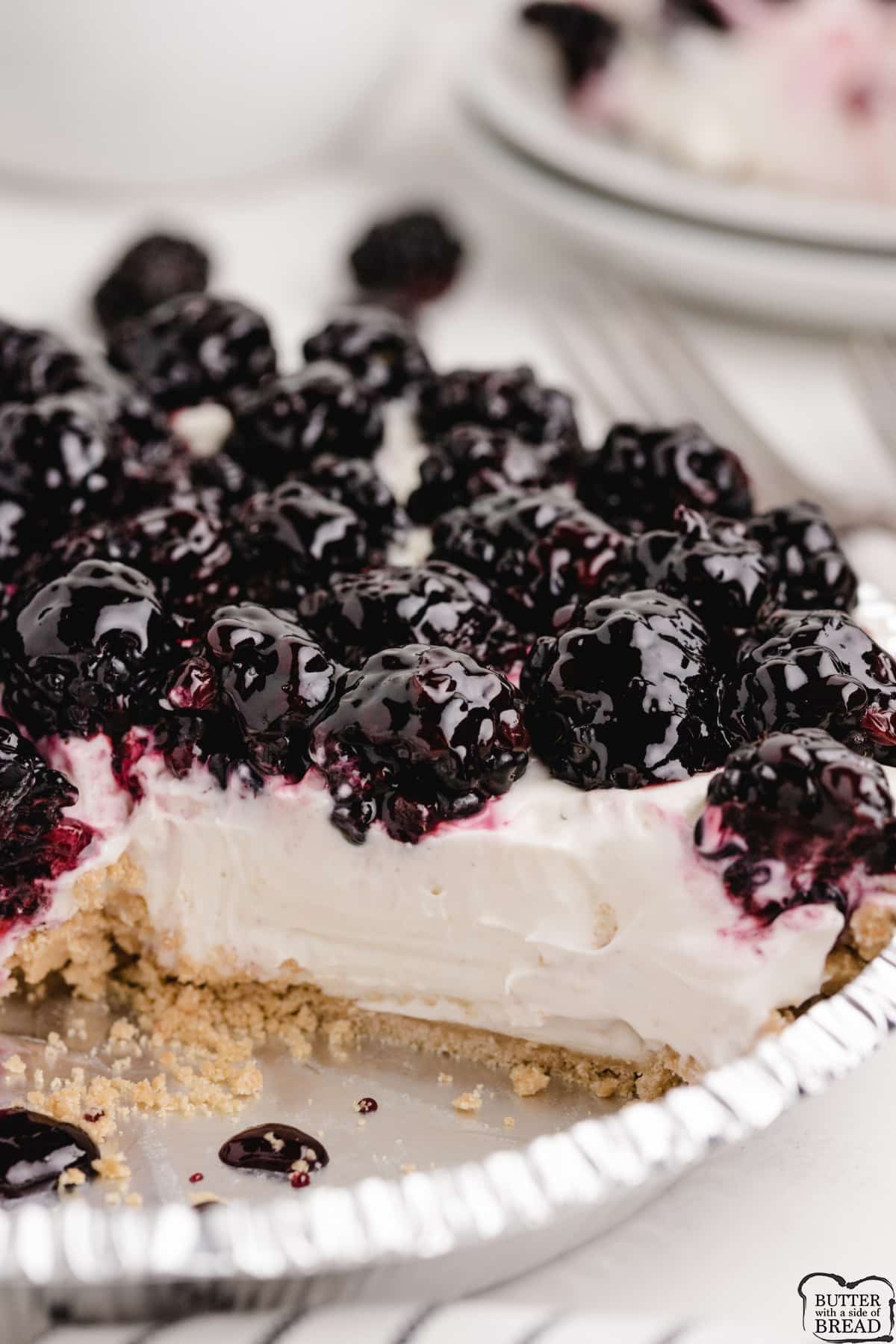 No-Bake Blackberry Cheesecake is made with a sweet cream cheese layer and fresh blackberries. Only a few ingredients needed to make this simple no-bake cheesecake recipe. 