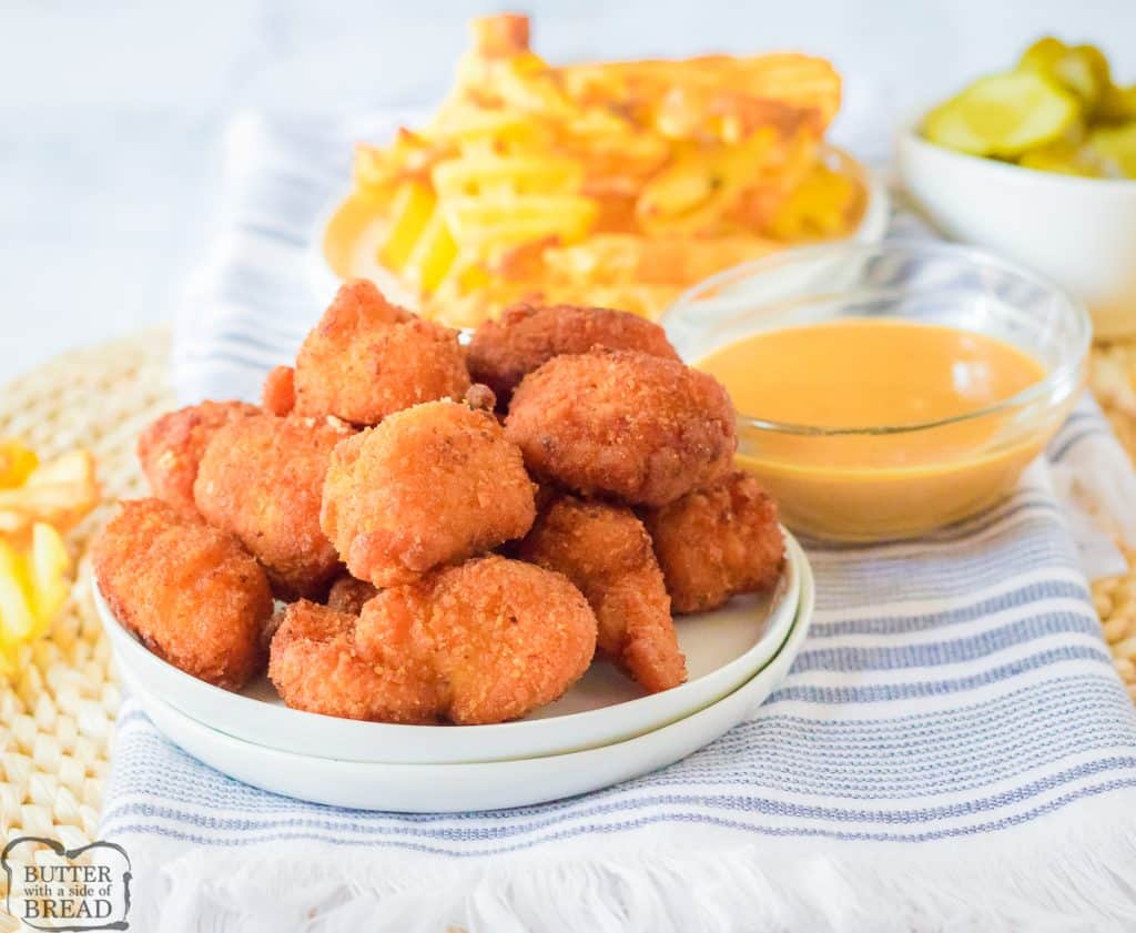 copycat chick-fil-a nuggets with dipping sauce