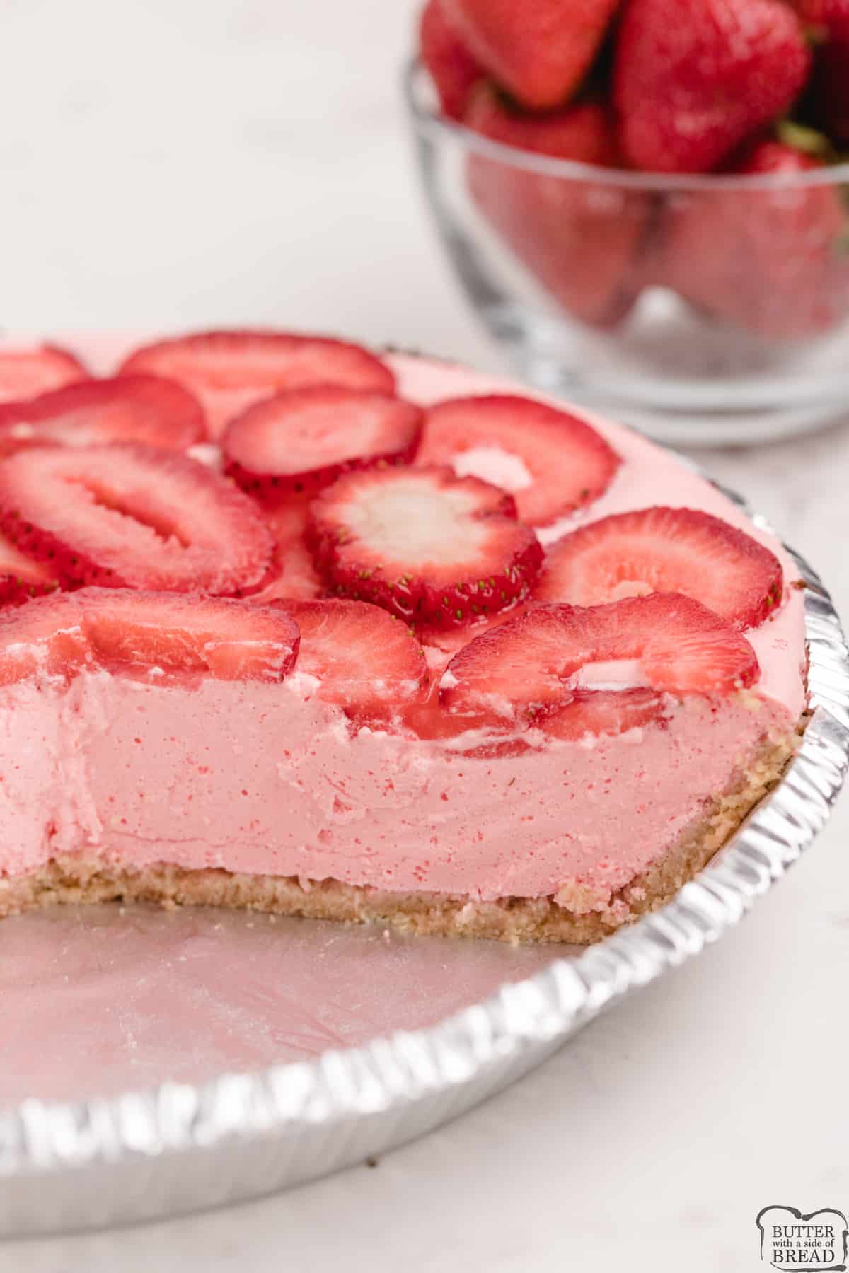 No Bake Strawberry Pie sliced