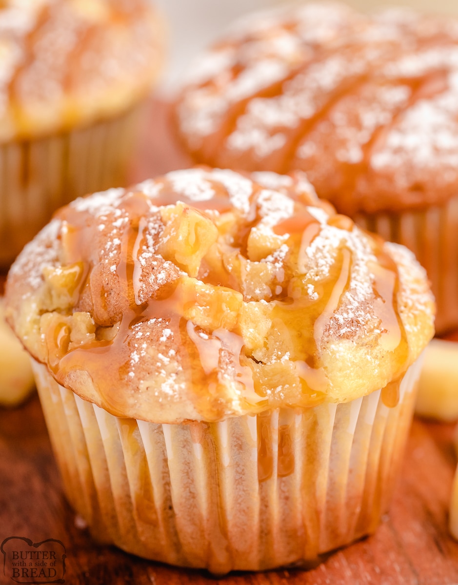 apple cinnamon muffins with cheesecake filling