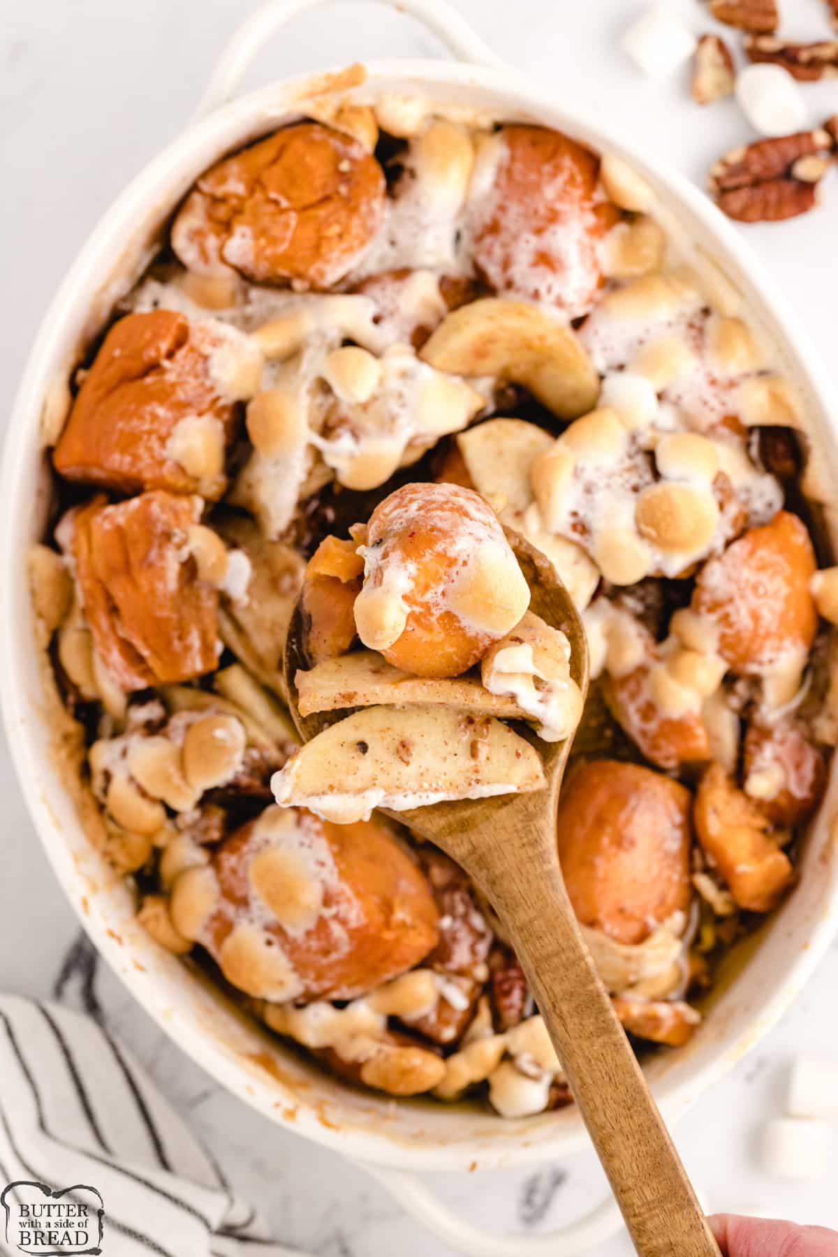 Sweet potato recipe with apples and marshmallows