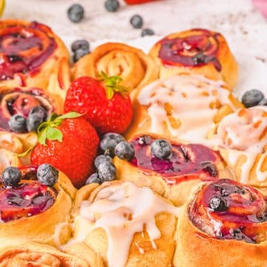 jelly filled crescent rolls with berries