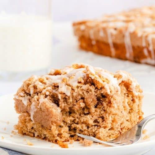 CINNAMON TOAST CRUNCH CRUMB CAKE - Butter with a Side of Bread