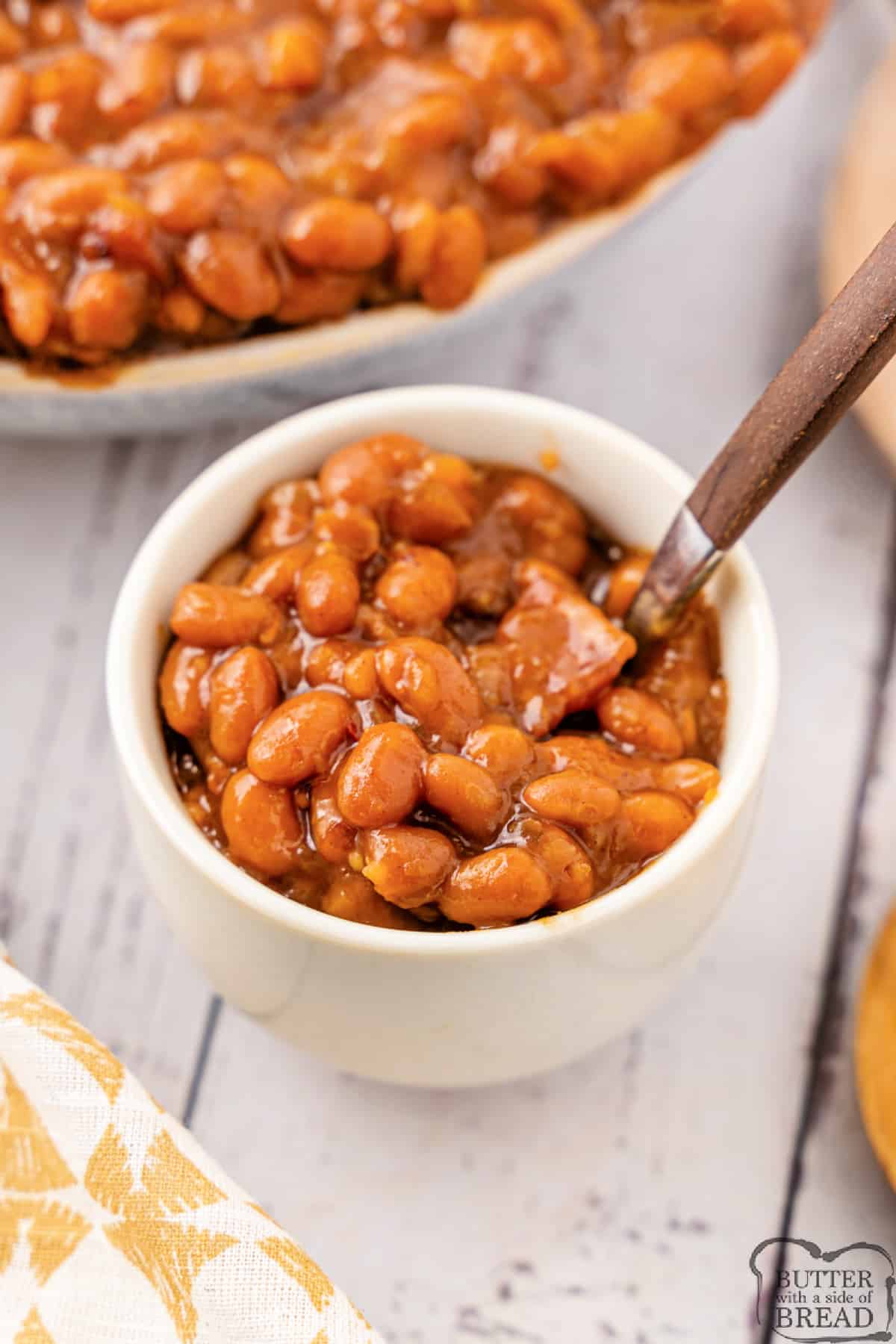 Baked beans mixed with apple pie filling