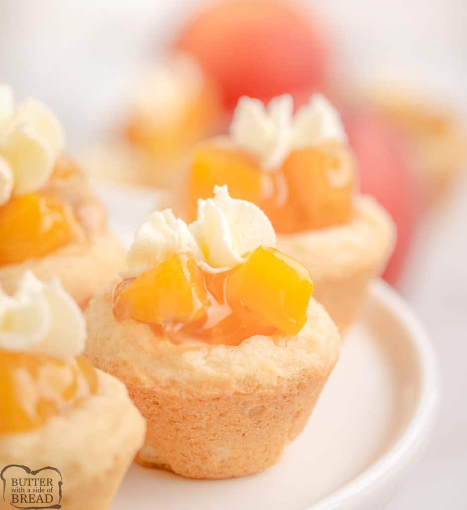 peaches and cream sugar cookie cups