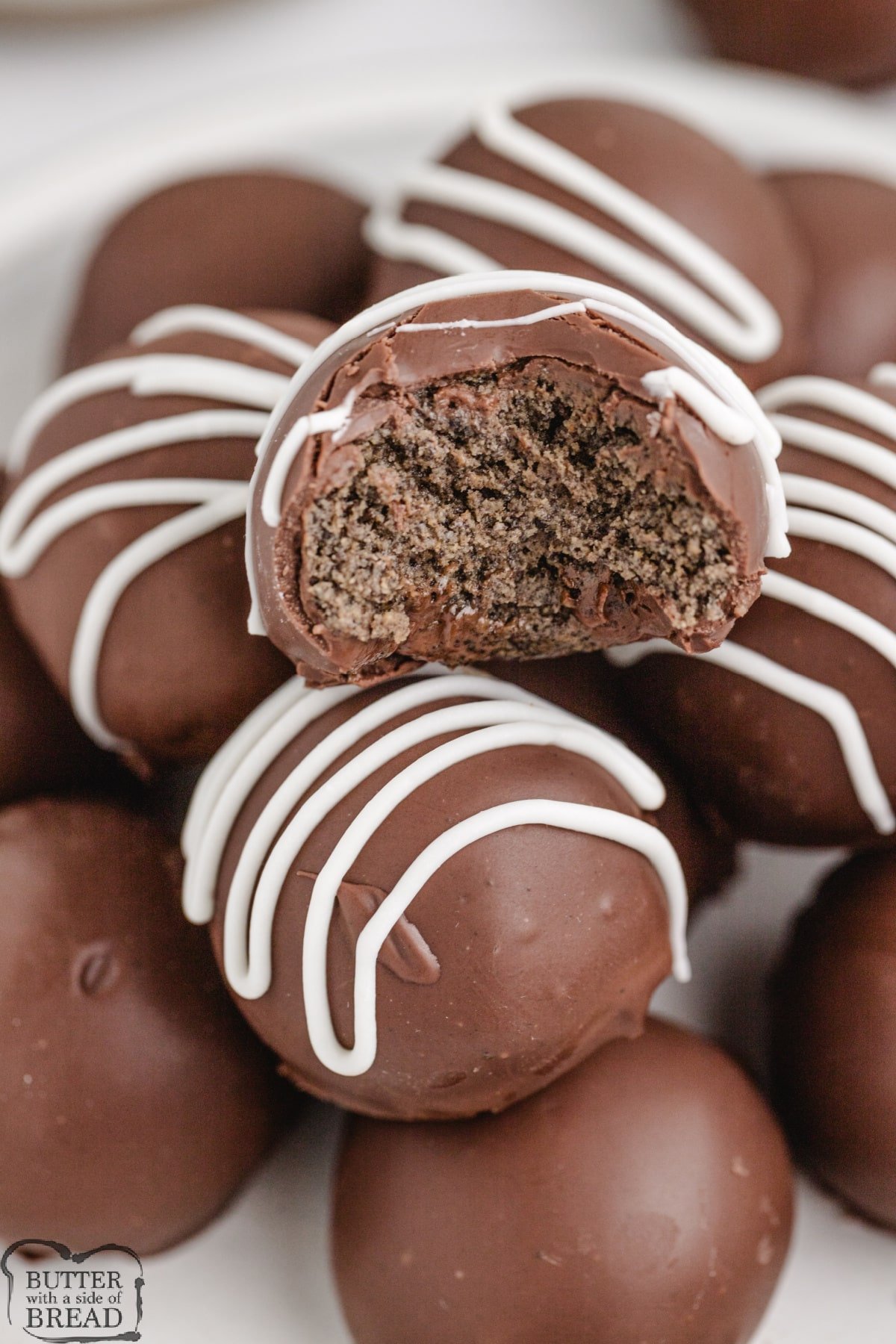 Peanut Butter Oreo Balls made with just 4 ingredients for the perfect no bake dessert! Delicious, bite-sized treats that are so easy to make!