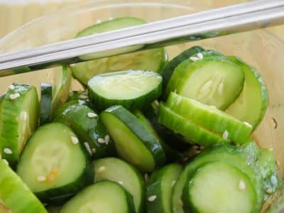 easy asian cucumber salad