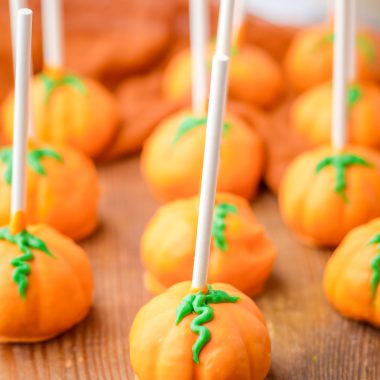 pumpkin oreo balls with sticks