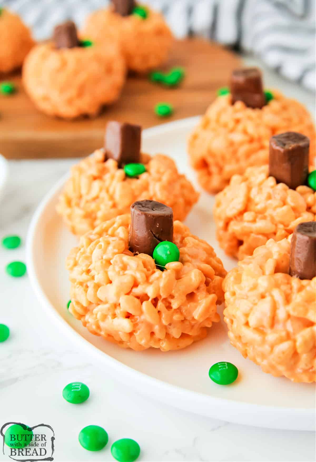 Rice Krispie Pumpkins made with a few simple ingredients are perfect for Halloween! These simple no-bake treats are so easy to make! 