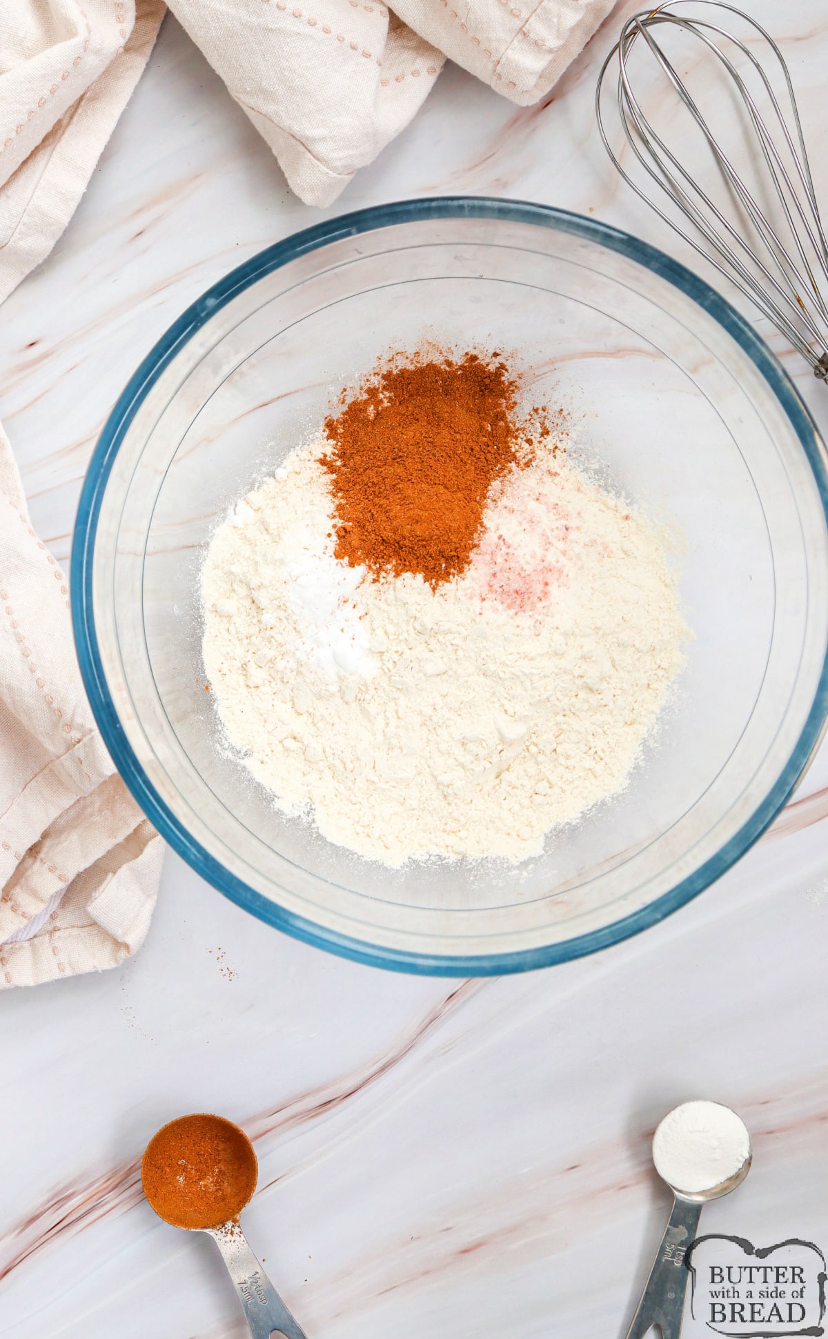 Combine flour, cinnamon, baking powder, baking soda, and salt in a large mixing bowl.