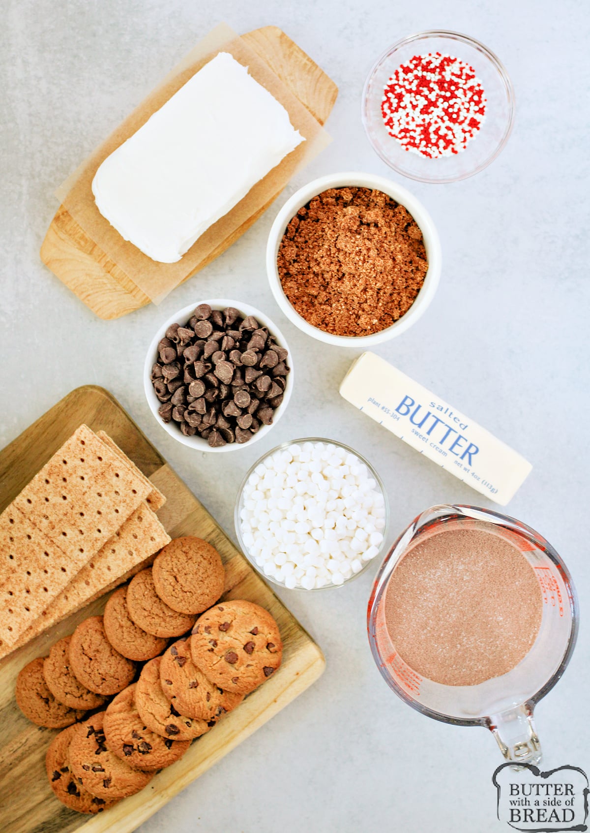 Ingredients in Hot Cocoa Dessert Cheeseball.