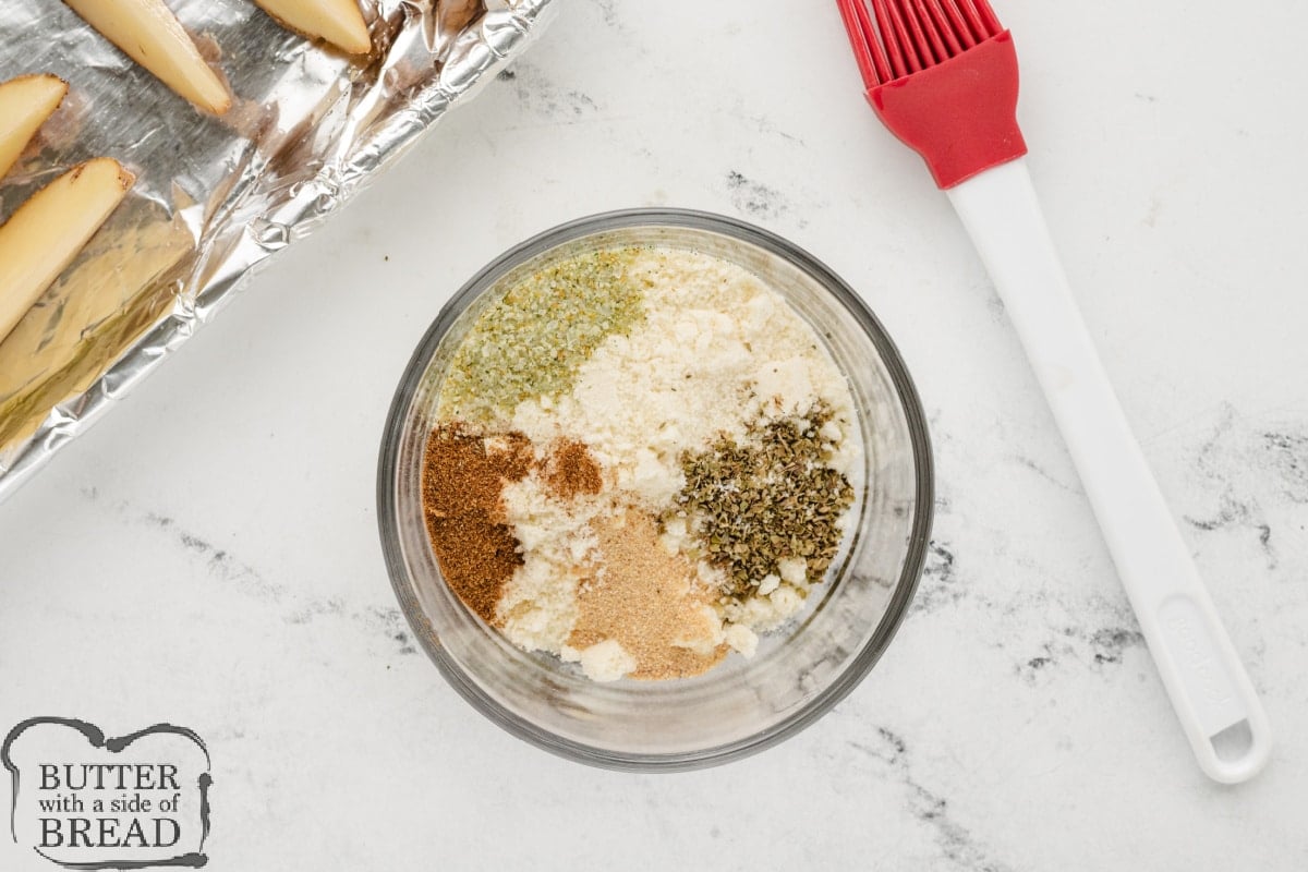Mix parmesan cheese and spices together.