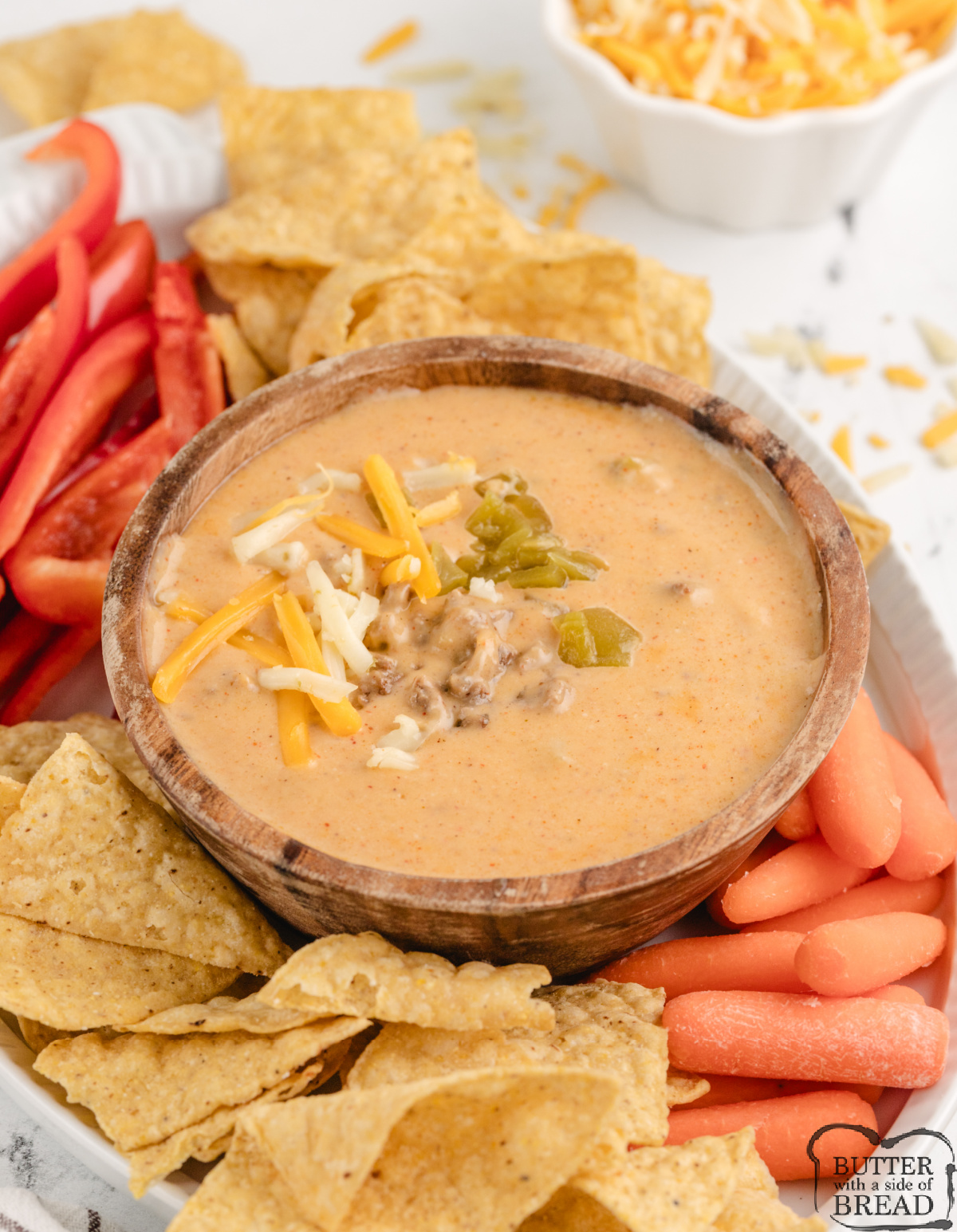 Creamy Cottage Cheese Queso Dip made with cheddar, green chiles, and beef. A quick, protein-packed twist on classic queso!