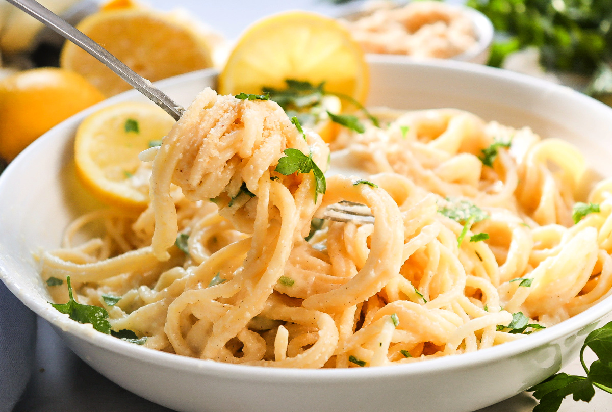 Easy Lemon Pasta has a creamy sauce, zesty citrus kick, and savory Parmesan finish. This simple dish is the kind of weeknight dinner that feels fancy but takes less than 30 minutes from start to finish.